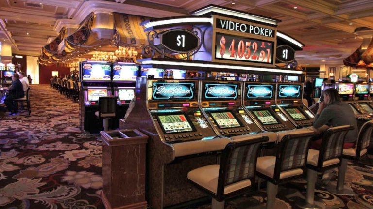 Khám phá top game bài đổi thưởng uy tín và hấp dẫn nhất hiện nay